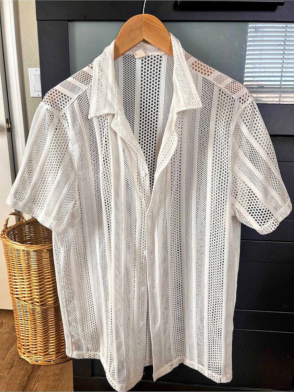 Men's Mesh Short Sleeve Button Down White Large Like New